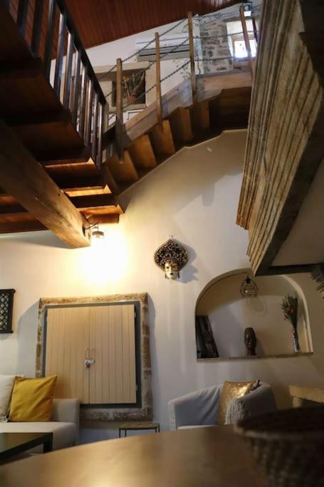 Entre Uzes Et Le Pont-Du-Gard Le Logis D'Autrefois Apartment Castillon-du-Gard Ngoại thất bức ảnh