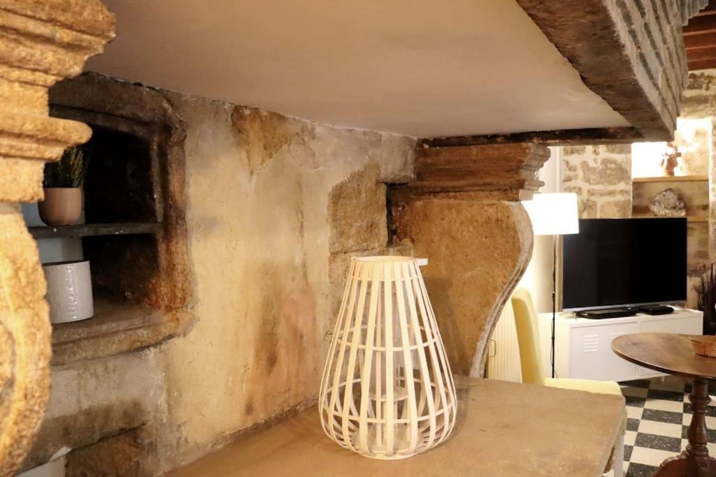 Entre Uzes Et Le Pont-Du-Gard Le Logis D'Autrefois Apartment Castillon-du-Gard Ngoại thất bức ảnh