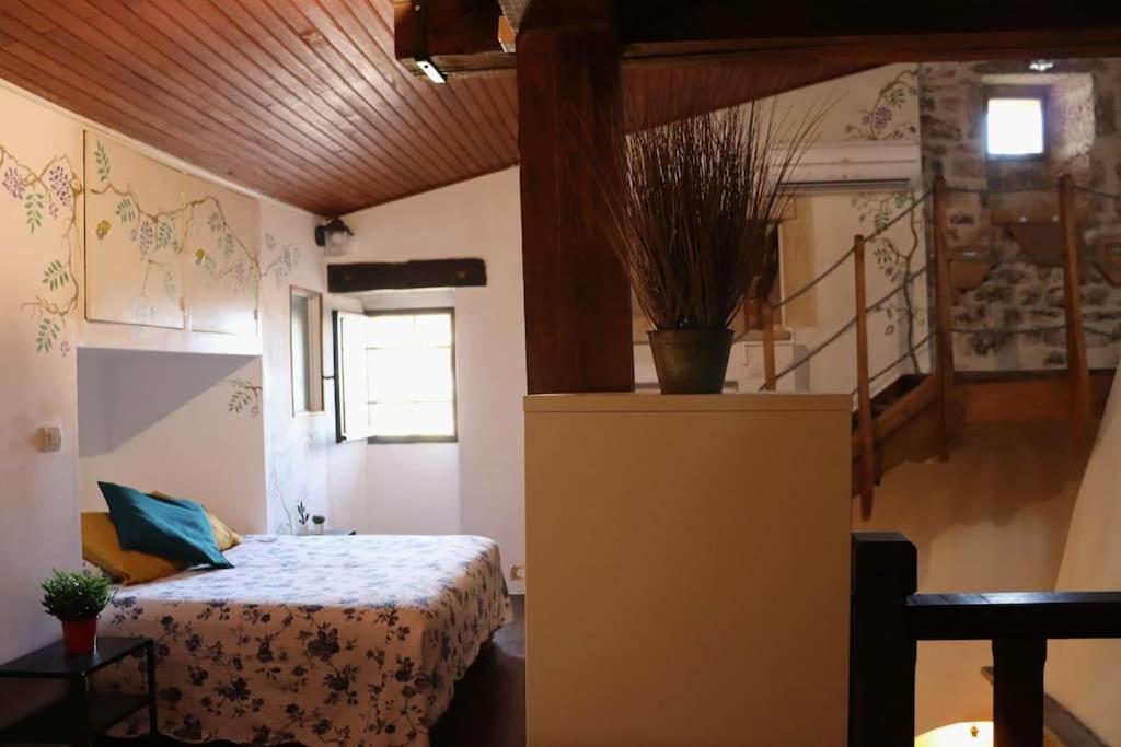 Entre Uzes Et Le Pont-Du-Gard Le Logis D'Autrefois Apartment Castillon-du-Gard Ngoại thất bức ảnh