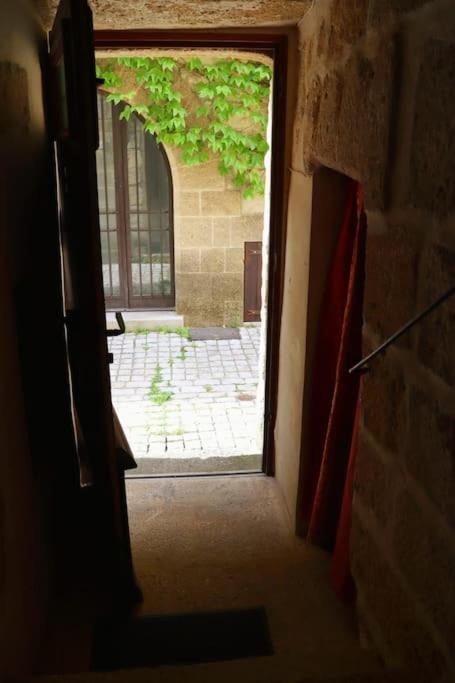 Entre Uzes Et Le Pont-Du-Gard Le Logis D'Autrefois Apartment Castillon-du-Gard Ngoại thất bức ảnh